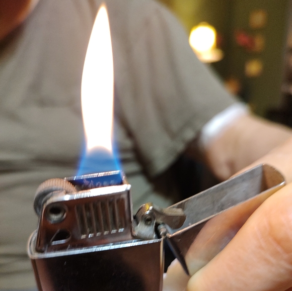 🔥Vintage Ronson Wind ll Silver Windproof Lighter - Picture 11 of 11